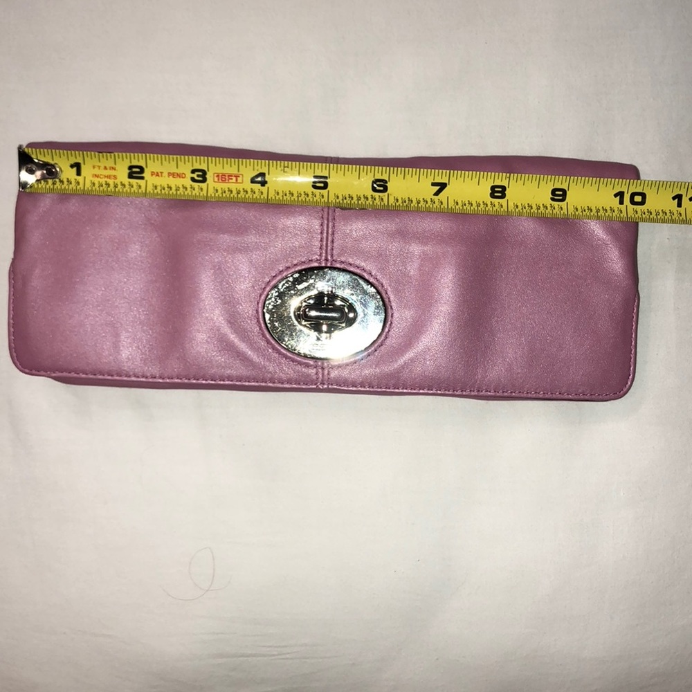 Coach, NWOT, pink pearly clutch, soft lambskin - Picture 8 of 9